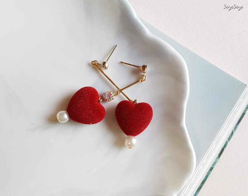 Uneven Velvet Heart Earrings _ Red Cubic Red Drop 
