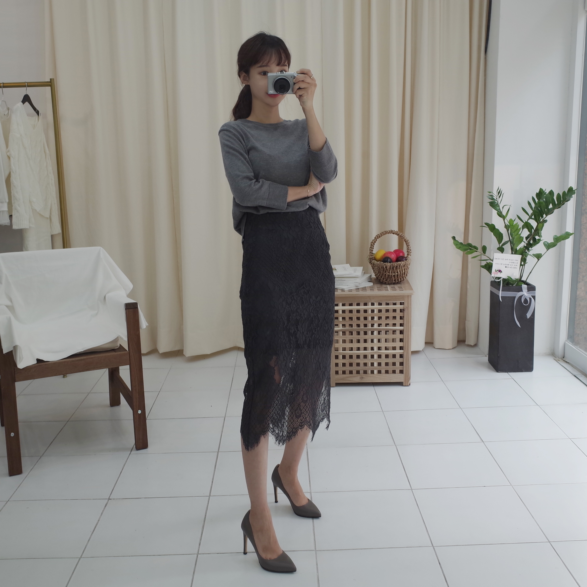 Autumn flower lace skirt H line Embroidery Long co