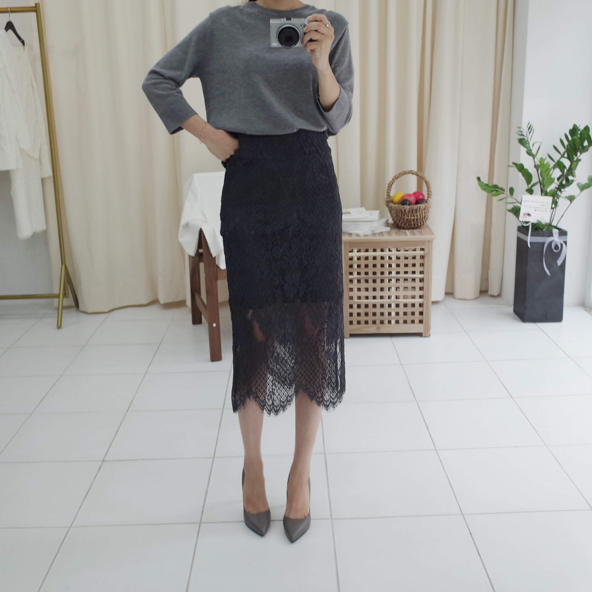 Autumn flower lace skirt H line Embroidery Long co