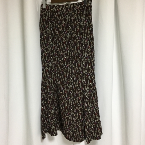 Embroidery Flower Pattern Mermaid Long Skirt 2colo