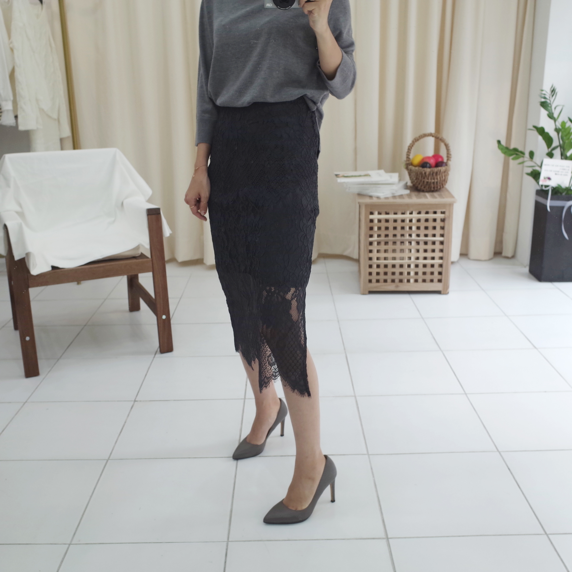 Autumn flower lace skirt H line Embroidery Long co