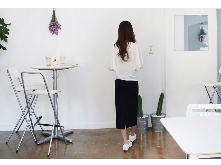 Adelia H Line Long Skirts Trim Gold Date Banding D