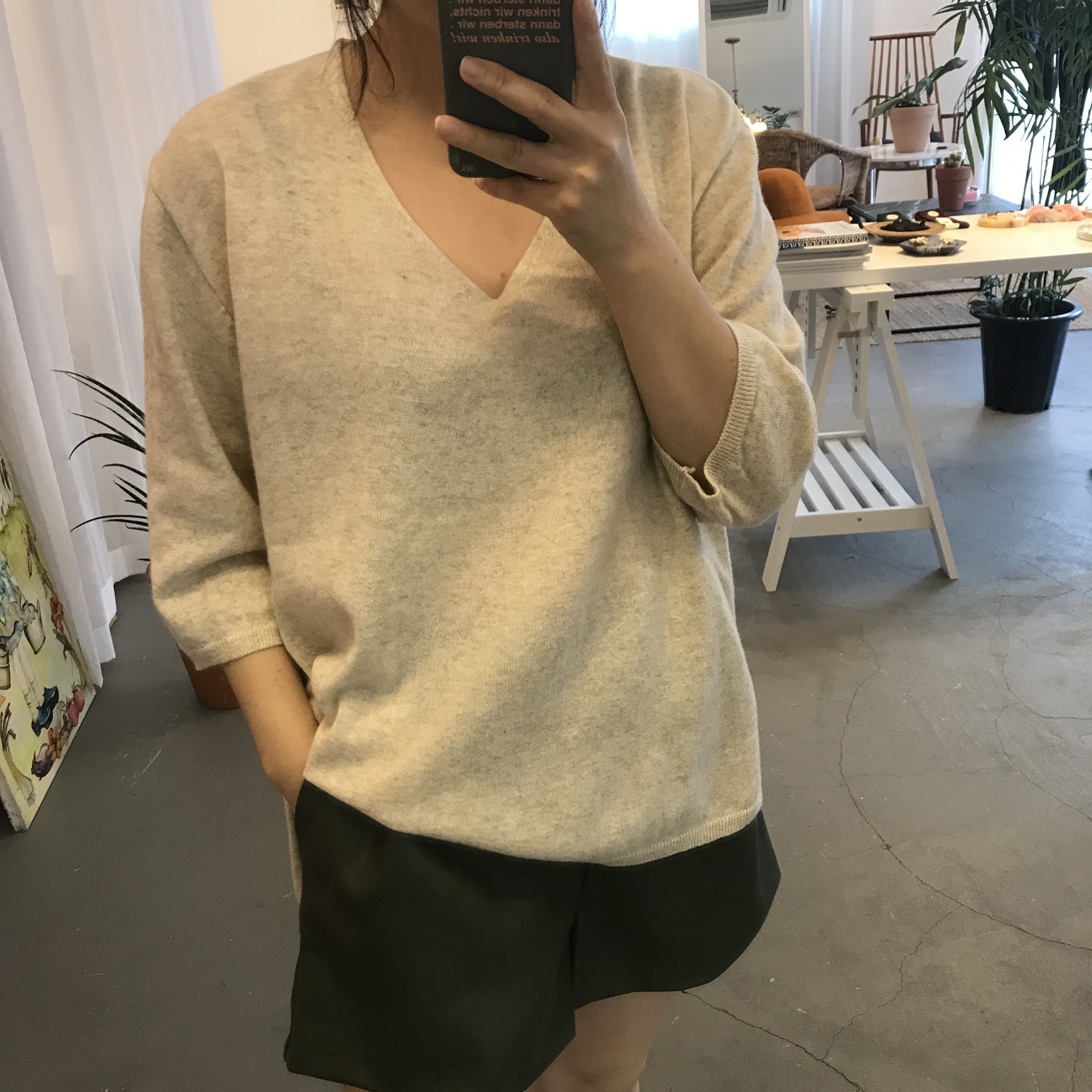 Women Short Pants A slim line A-line leather short