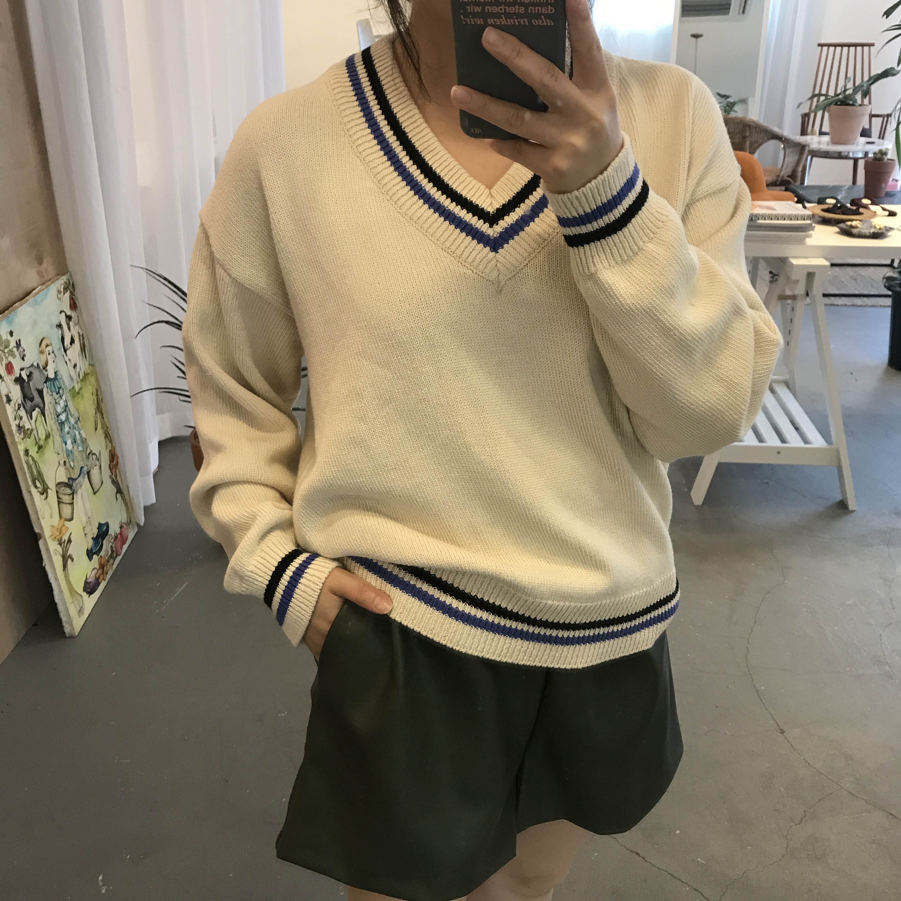 Women Short Pants A slim line A-line leather short