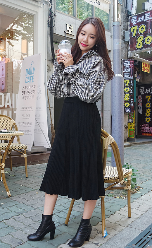 Golgi Knit A-Line Long Skirt Modern Unique Sensiti