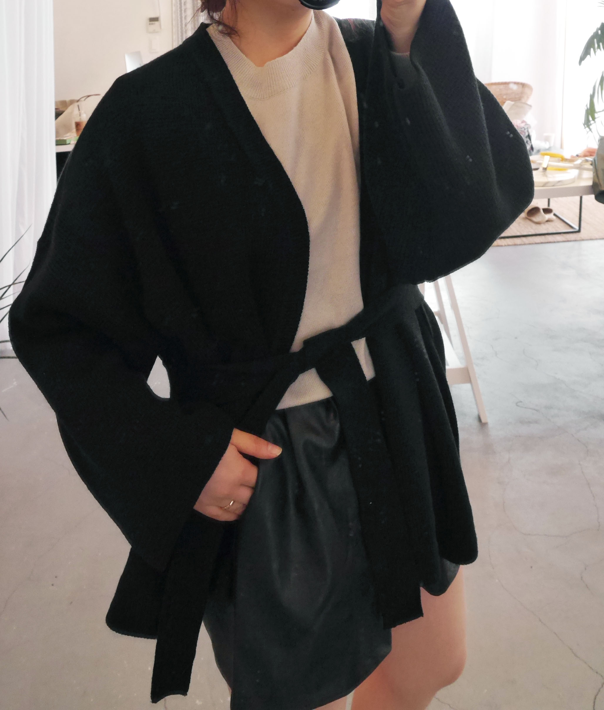 Women Short Pants A slim line A-line leather short