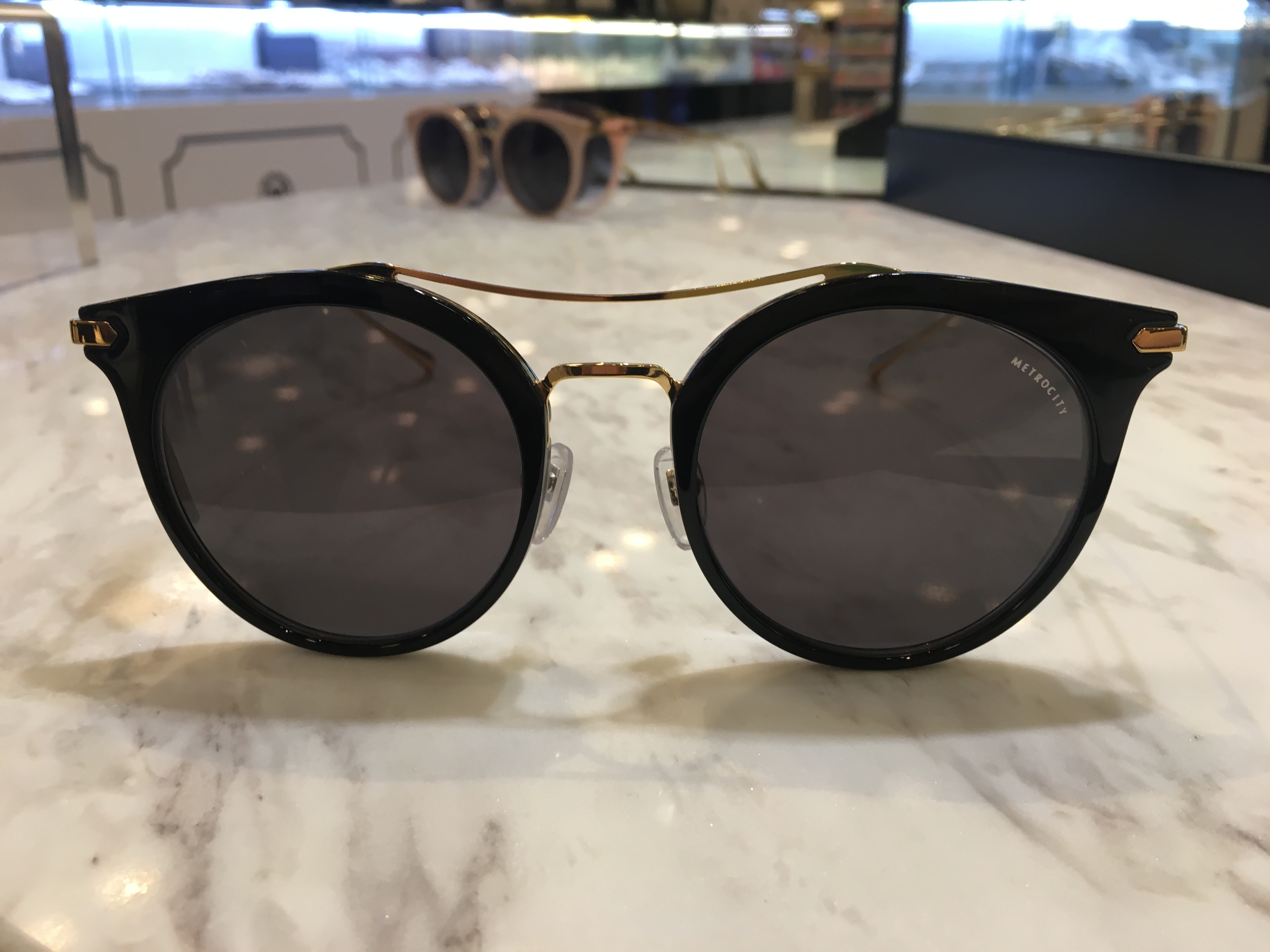 Metro City Sunglasses mj1731 Modern &amp Chic Poin