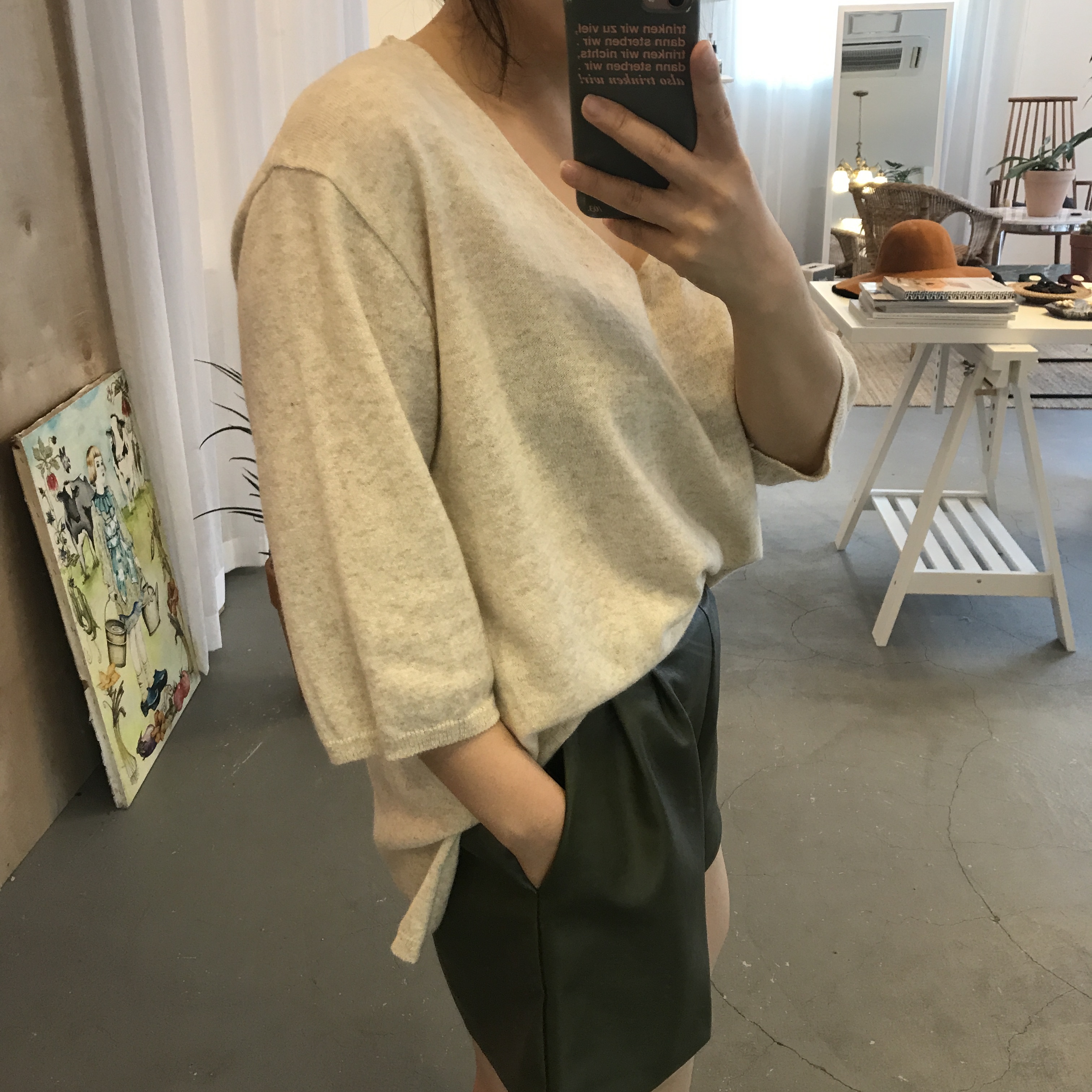 Women Short Pants A slim line A-line leather short