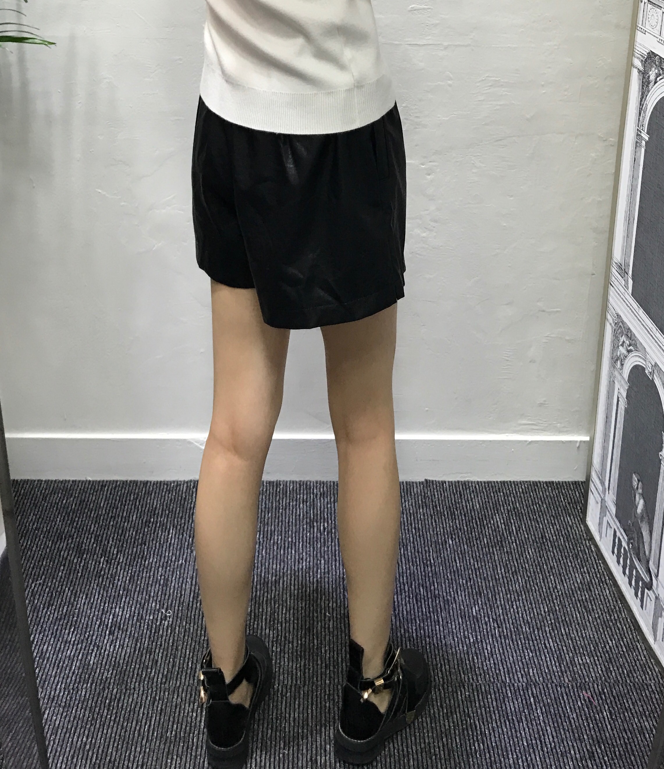 Women Short Pants Bending leather shorts 3color Bl