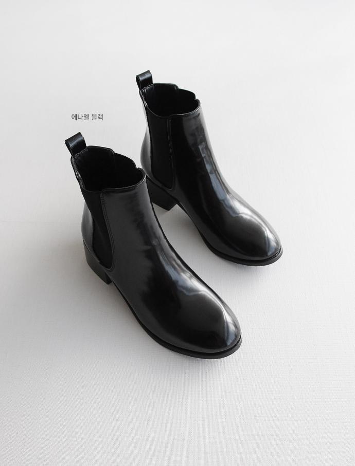 Women's Chelsea Angle Boots Made in Korea Three