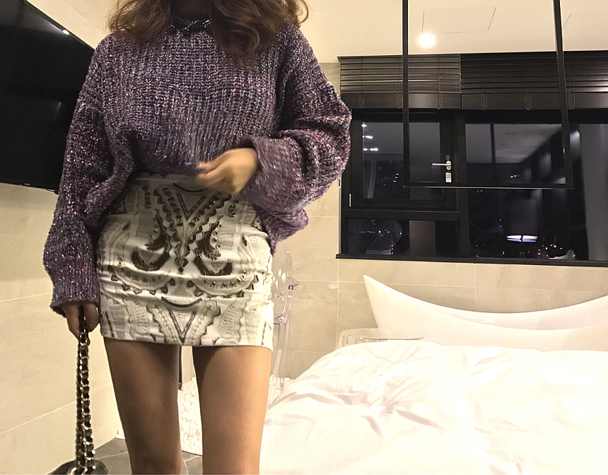 High Quality Luxury Gold Embroidery Stud Mini Skir