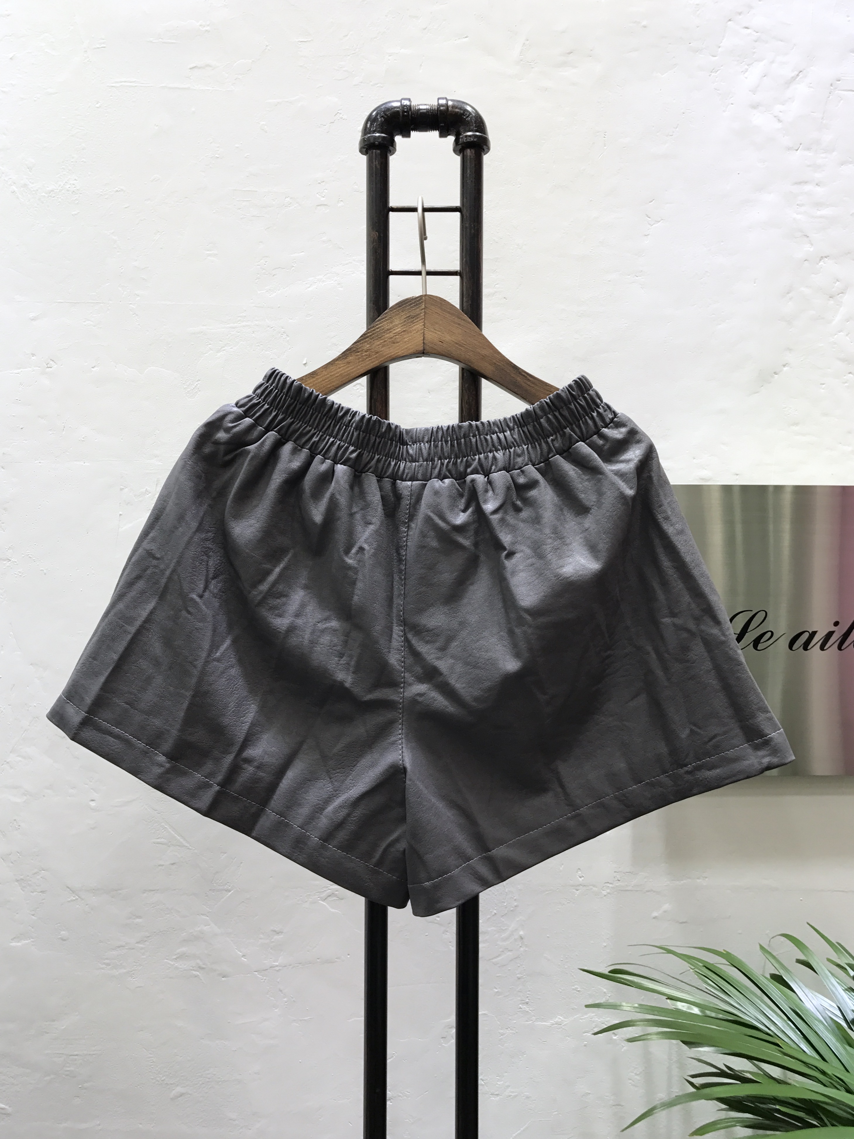 Women Short Pants Bending leather shorts 3color Bl