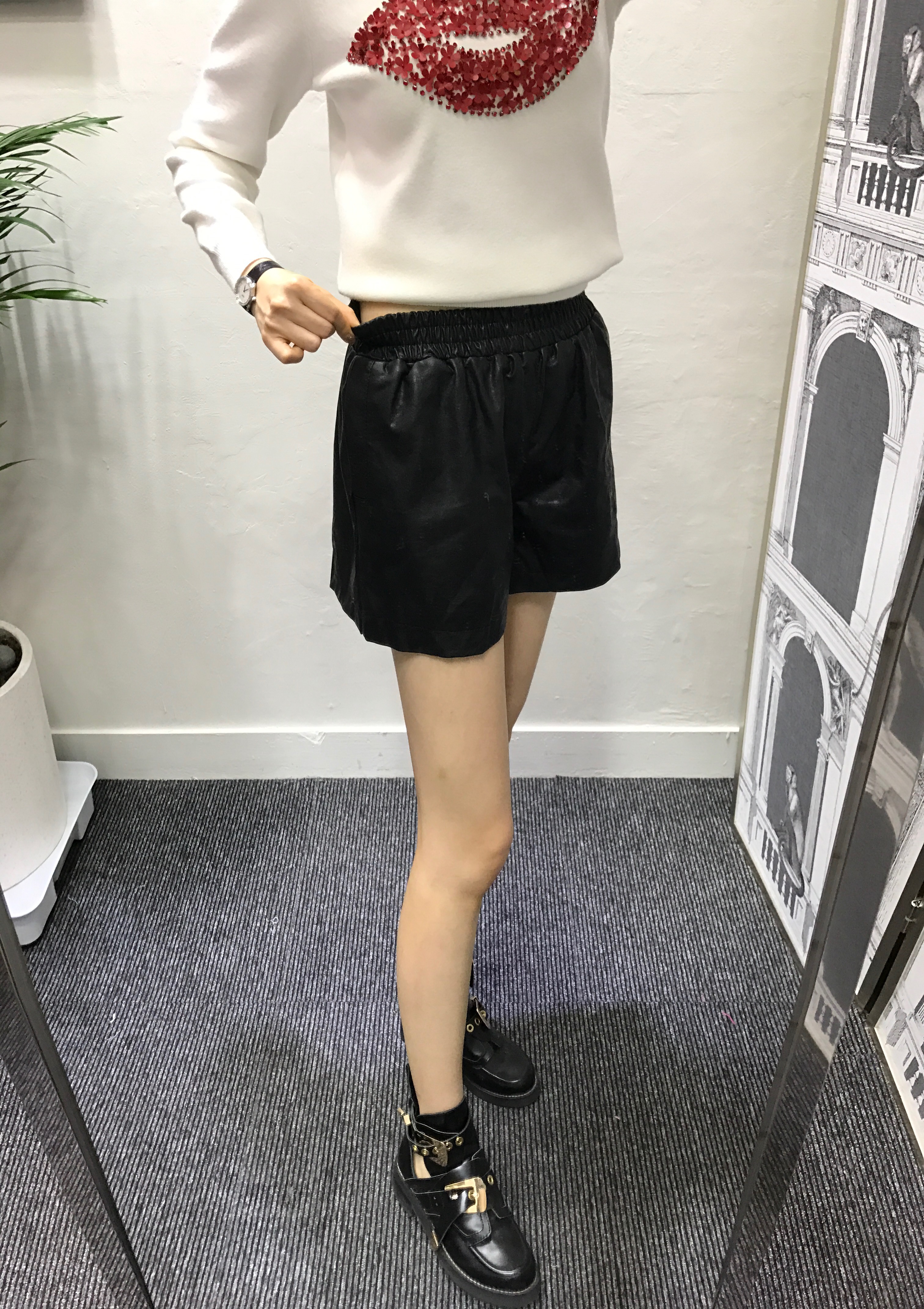 Women Short Pants Bending leather shorts 3color Bl