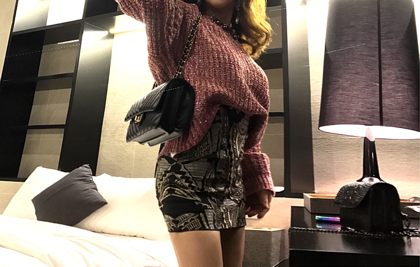 High Quality Luxury Gold Embroidery Stud Mini Skir