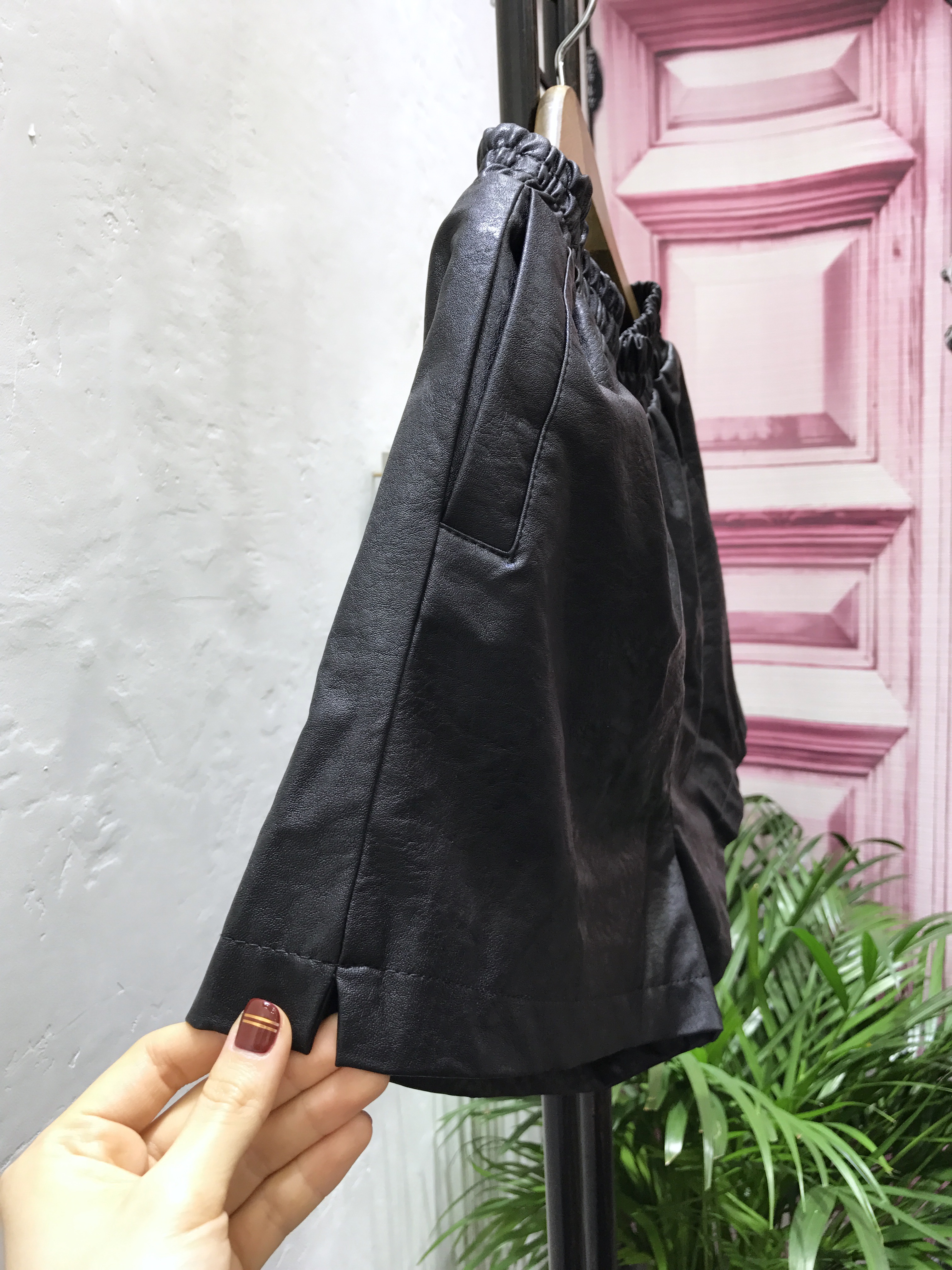 Women Short Pants Bending leather shorts 3color Bl