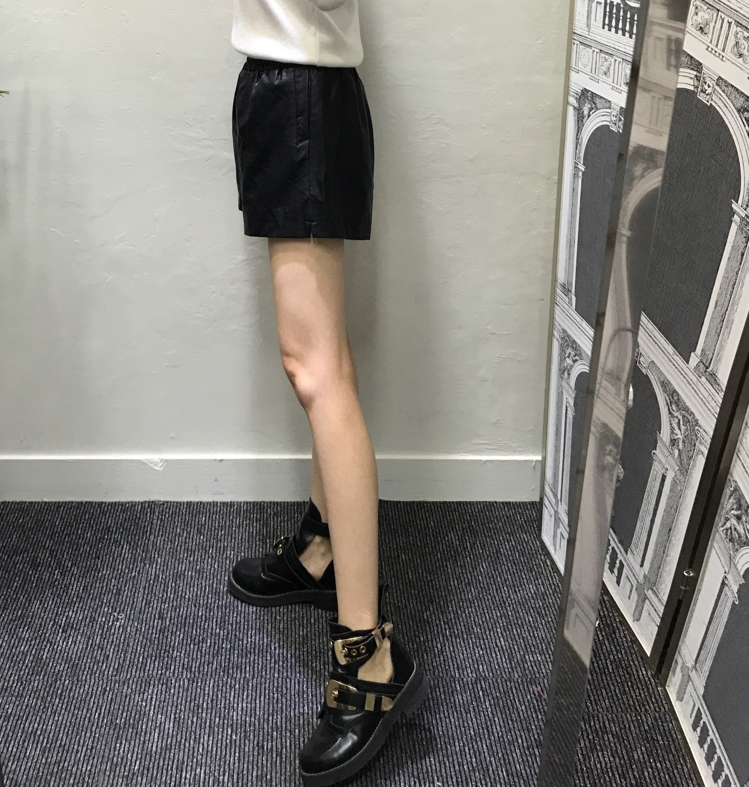 Women Short Pants Bending leather shorts 3color Bl