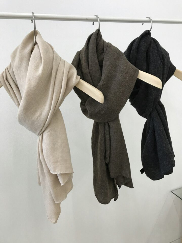 Autumn muffler Women's coordination gift Simple