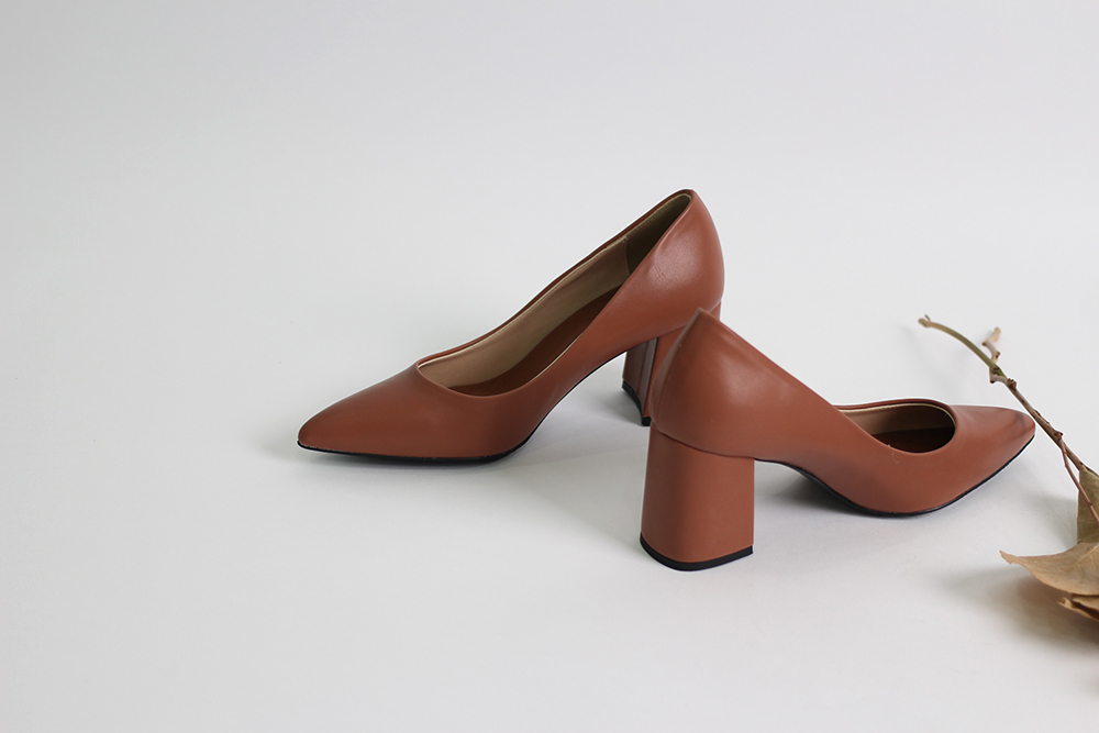 Comfortable Tongue Stiletto 7cm Middle Heel Pumps 