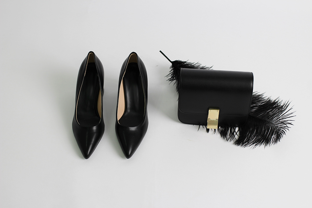 Comfortable Tongue Stiletto 7cm Middle Heel Pumps 