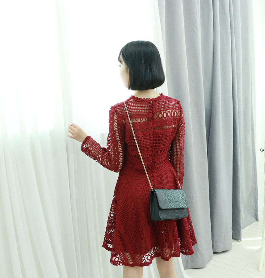 Heart Signal Bae Yun-kyung Red Wine Lace One Piece