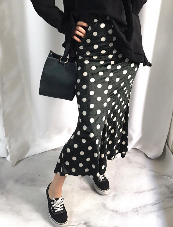 Dotted Velvet Long Skirt Uncut Mermaid Banding Cut