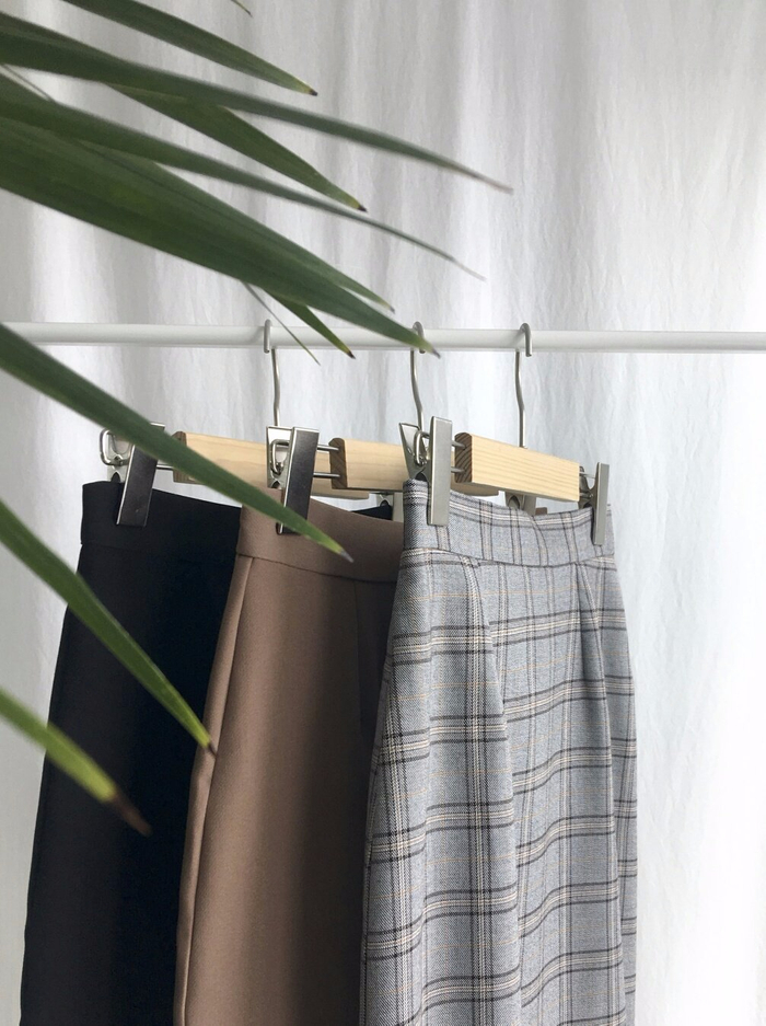 Autumn H linefit Long skirt Brown, Black Midi High