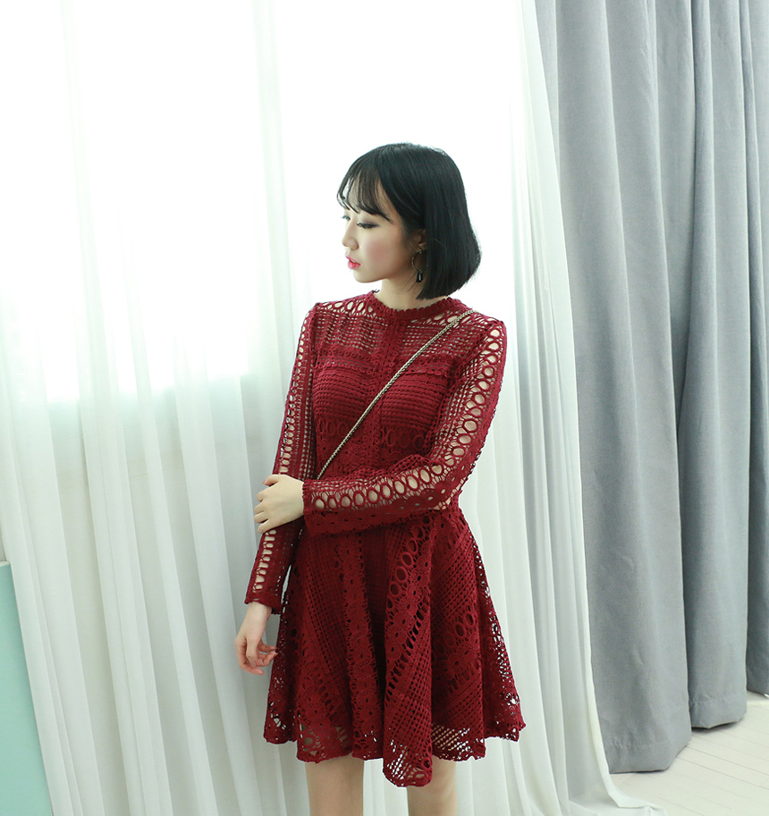 Heart Signal Bae Yun-kyung Red Wine Lace One Piece