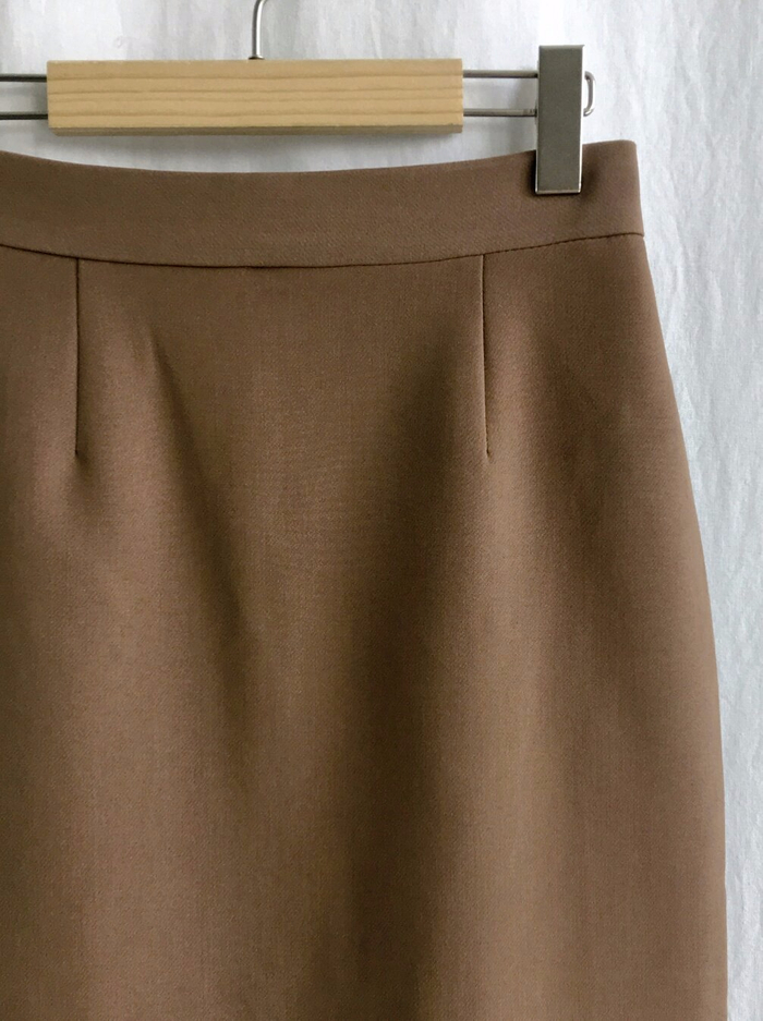 Autumn H linefit Long skirt Brown, Black Midi High