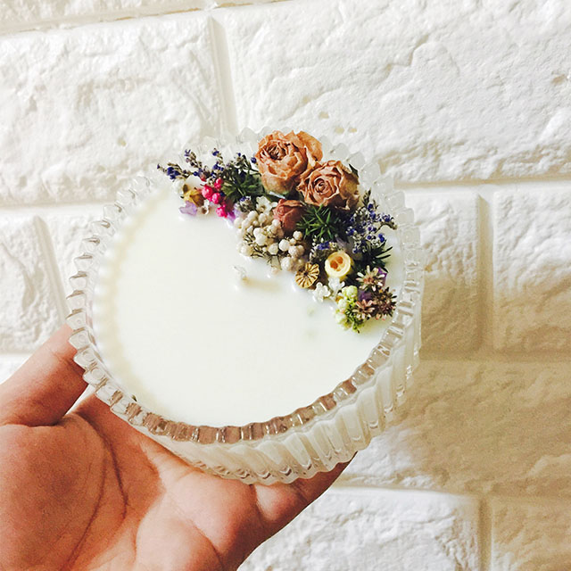 NEW CANDLE Flower Soya Candle 250ml Urban Chic Hig