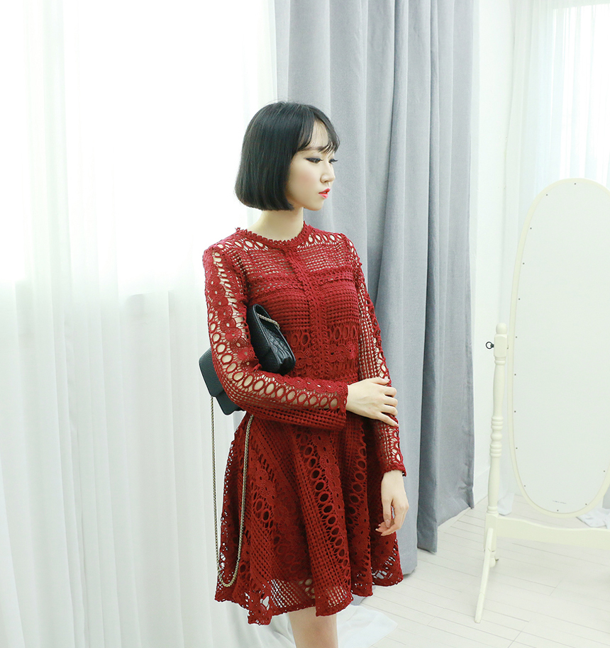 Heart Signal Bae Yun-kyung Red Wine Lace One Piece