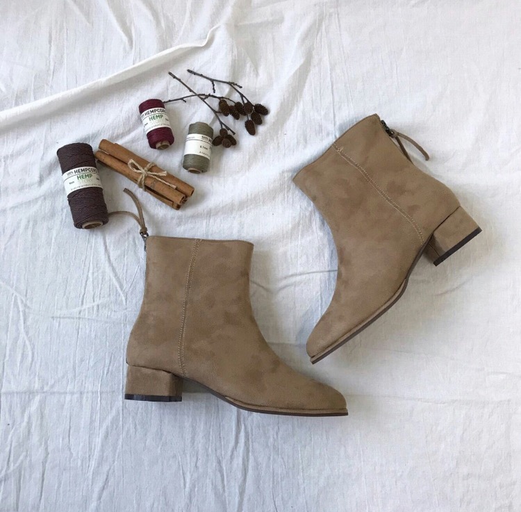 Suede Angle Tassel Chelsea Boots Round Nose Simple