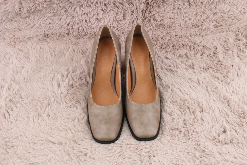 Shurum 709 Leather Women's Shoes Pumps Tongue M