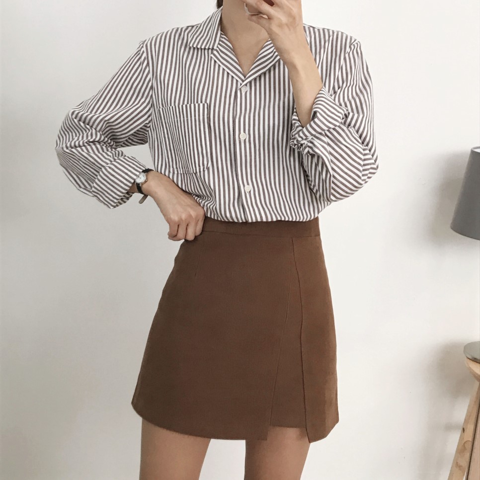 A line fall skirt Brown, black incision 44