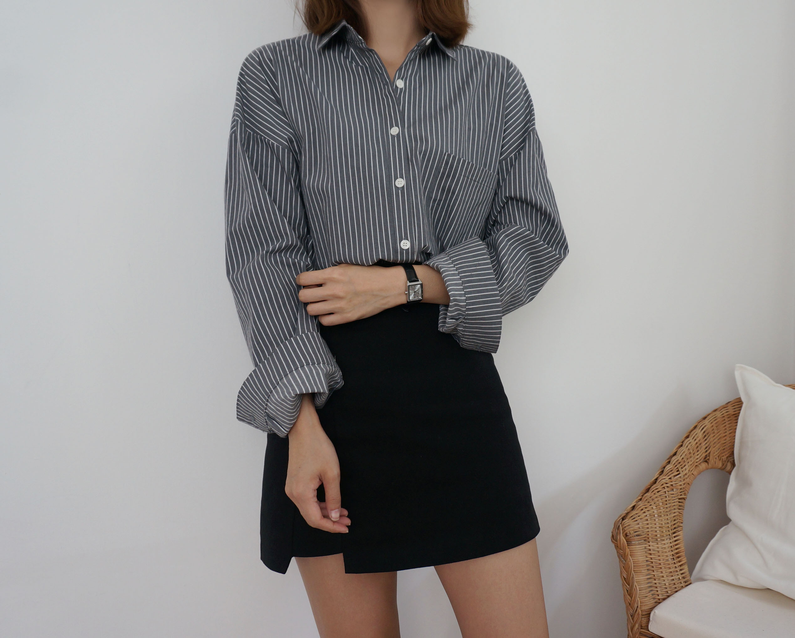 A line fall skirt Brown, black incision 44