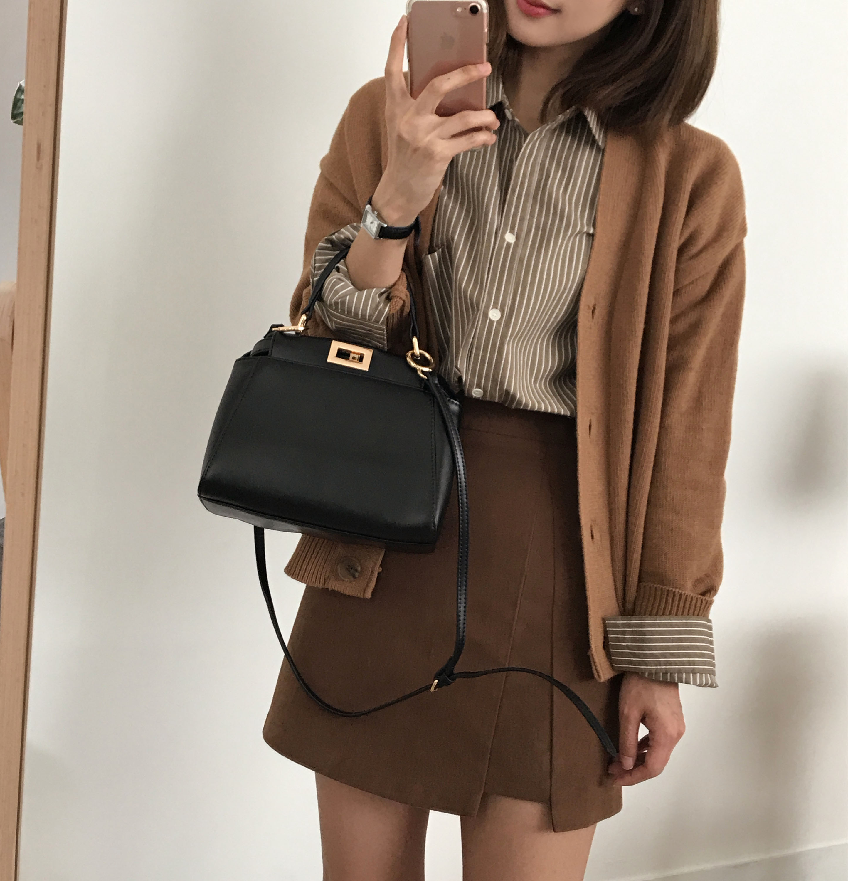 A line fall skirt Brown, black incision 44