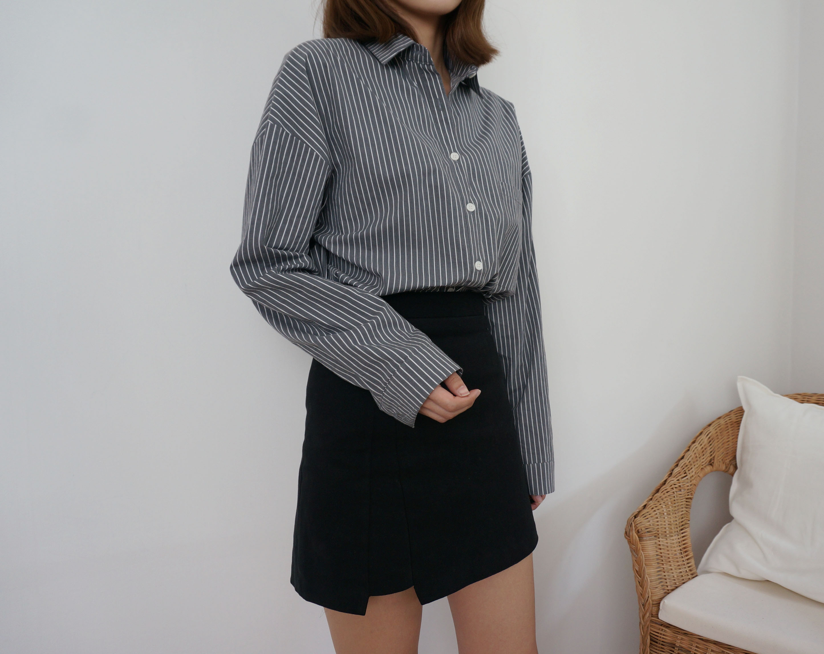 A line fall skirt Brown, black incision 44