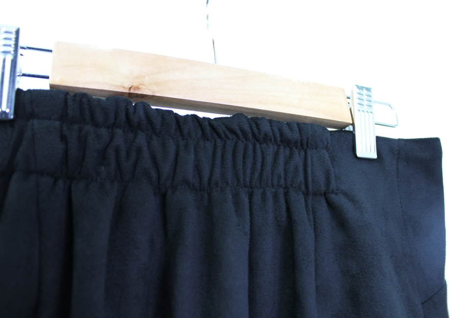 Bending suede long skirt Black velvet trim High wa