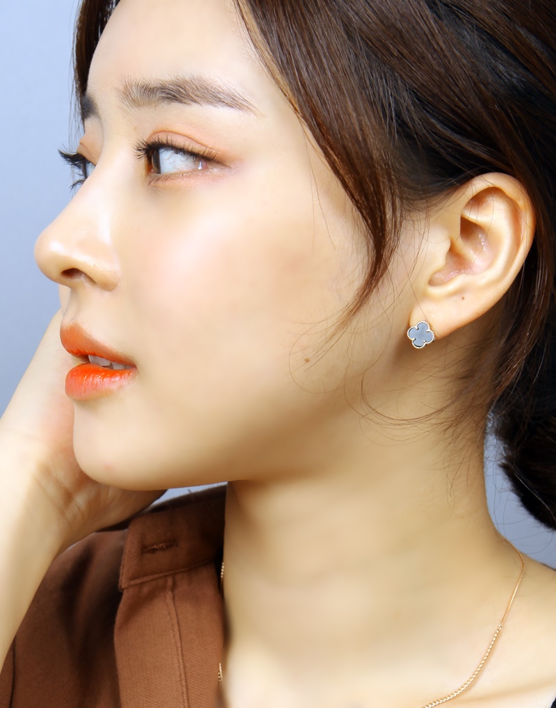 Clover 14K Earrings Onyx Mother-of-pearl 14k Luxur