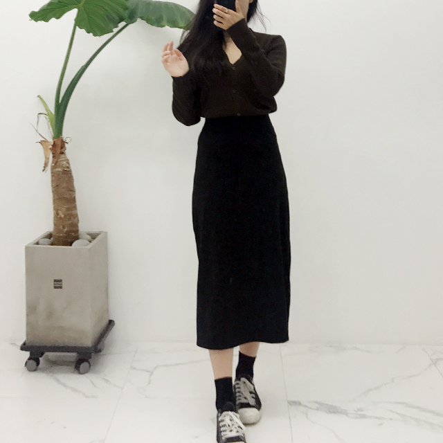 Bending suede long skirt Black velvet trim High wa