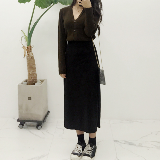 Bending suede long skirt Black velvet trim High wa