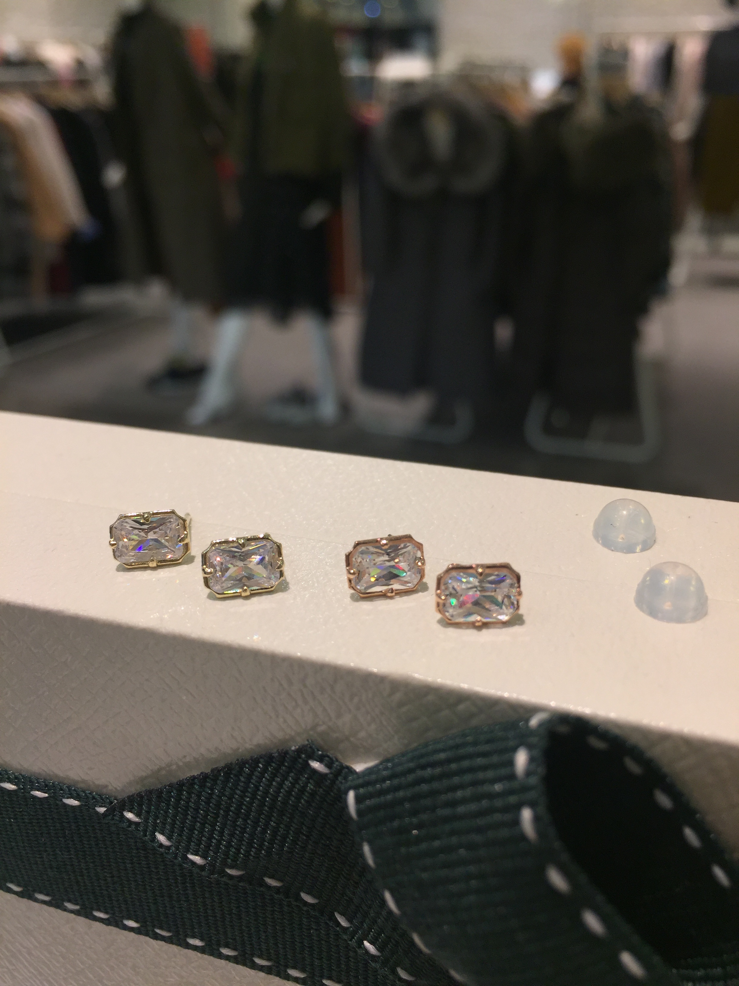 Lloyd's Emerald Cut Cubic Earrings LPTG1042 Mod