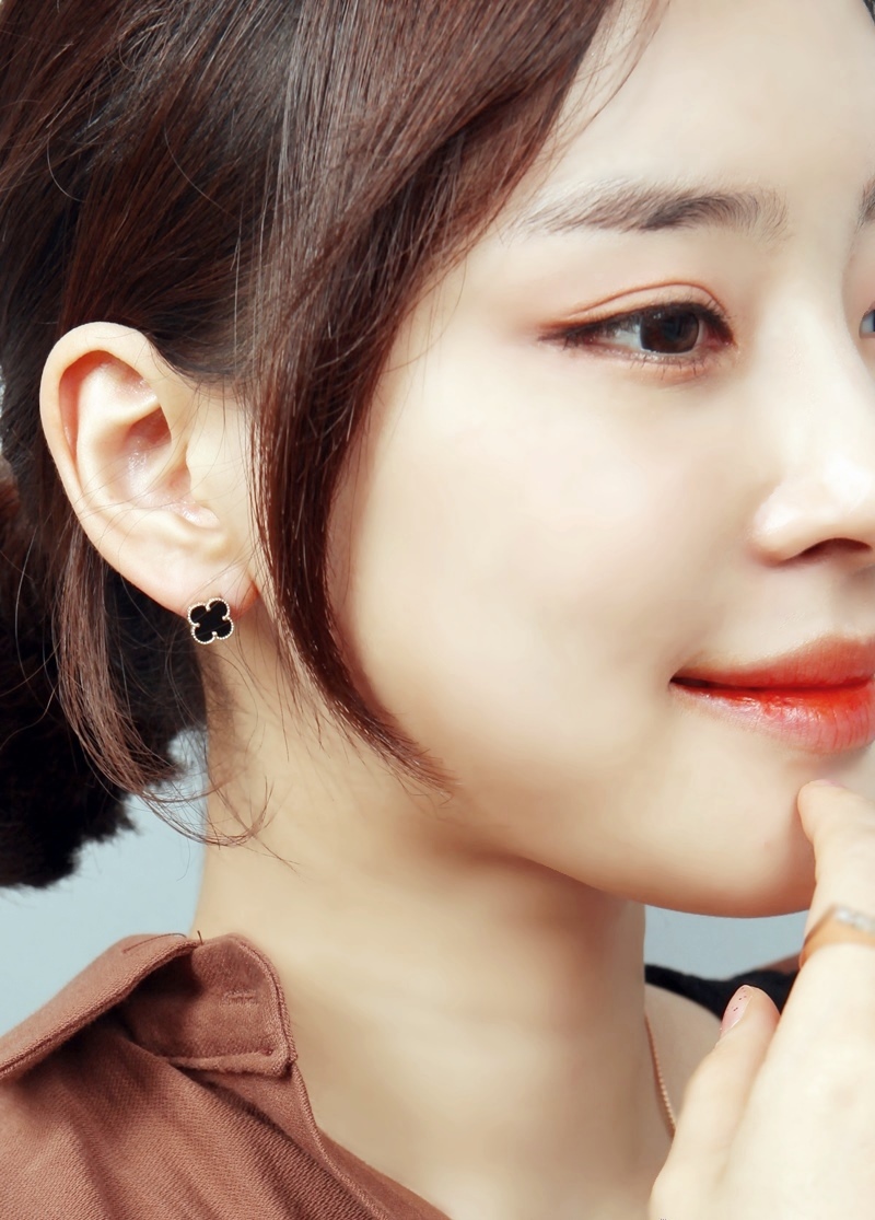 Clover 14K Earrings Onyx Mother-of-pearl 14k Luxur