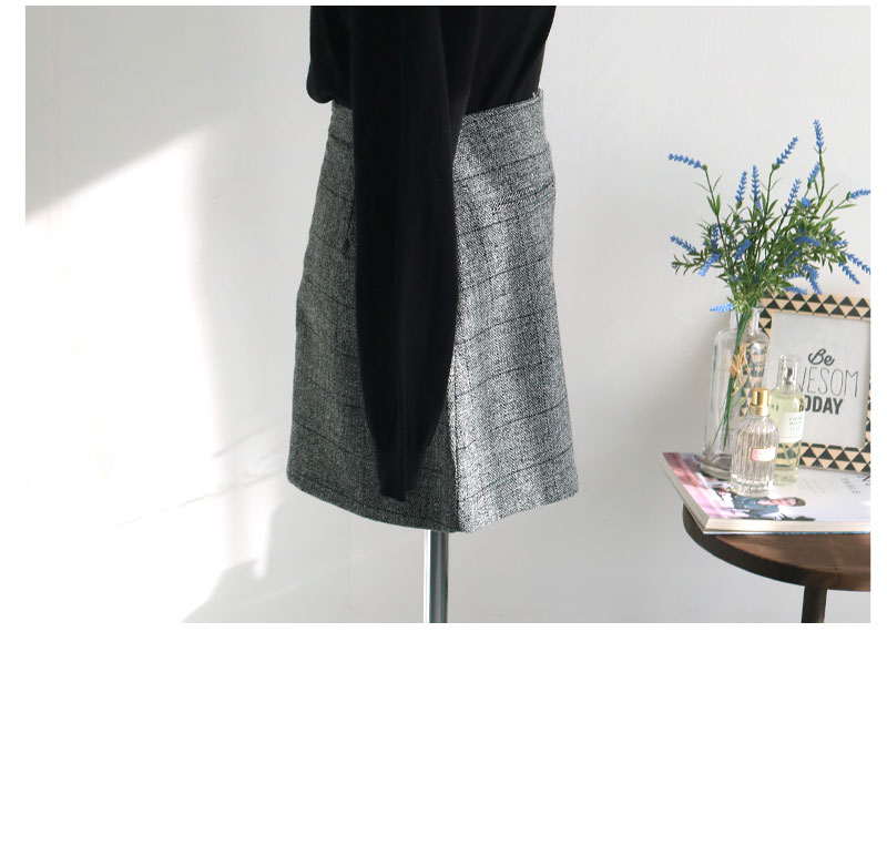 Baguette skirt black, beige wool blend Glancheck M