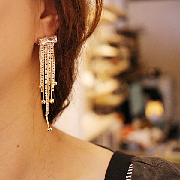 Square Crystal Drop Earrings Antique Tassel Bold H