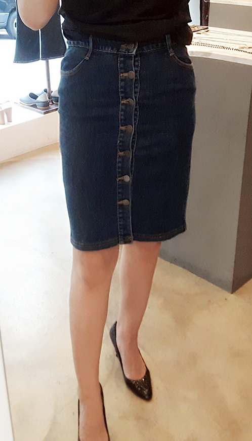 Denim Skirt Foxy wardrobe Mink button 5 pieces Chu