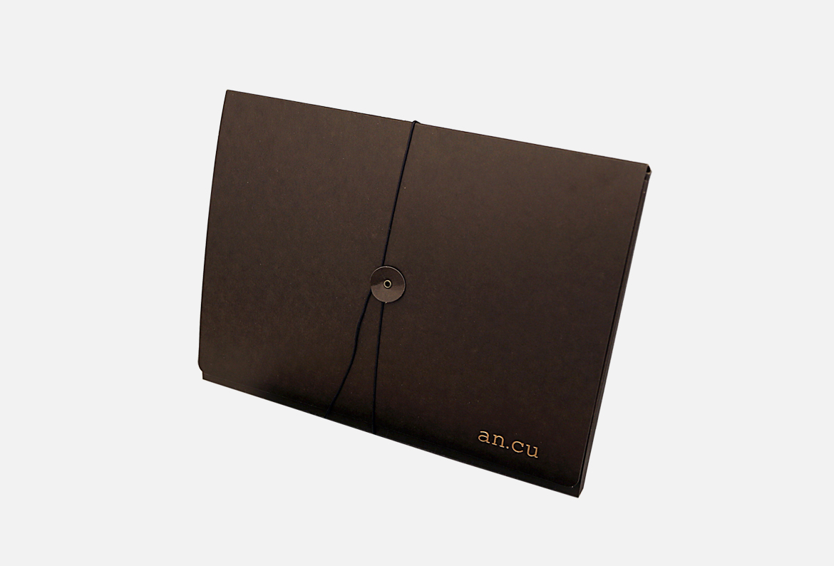 Cashmere muffler Seven coordinating gifts Fashion 