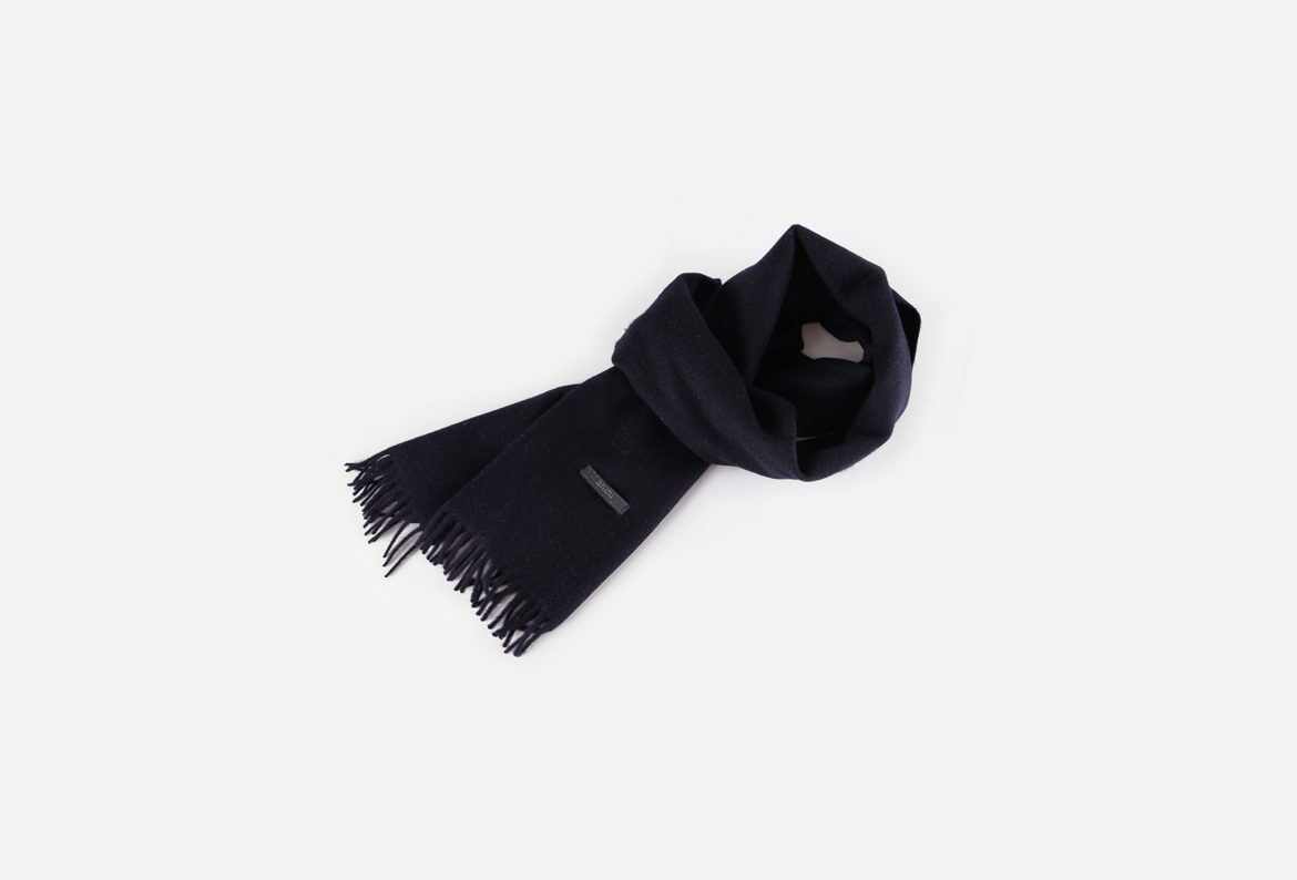 Cashmere muffler Seven coordinating gifts Fashion 