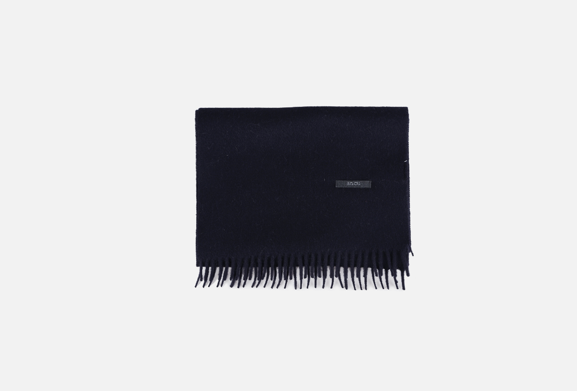 Cashmere muffler Seven coordinating gifts Fashion 