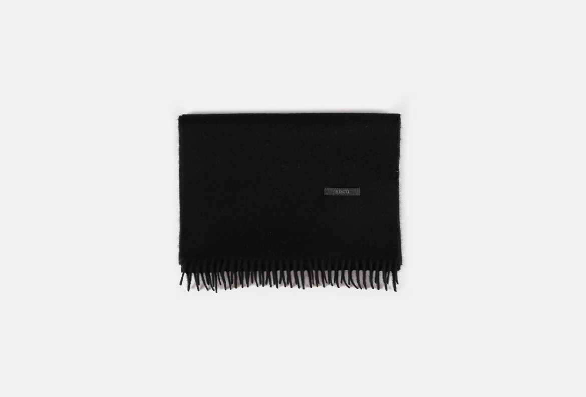 Cashmere muffler Seven coordinating gifts Fashion 