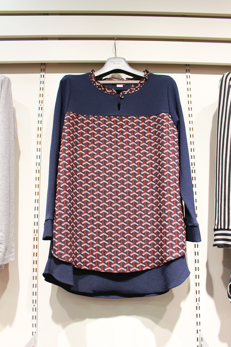 Round ruffle dress shirts 50s women middle age clo